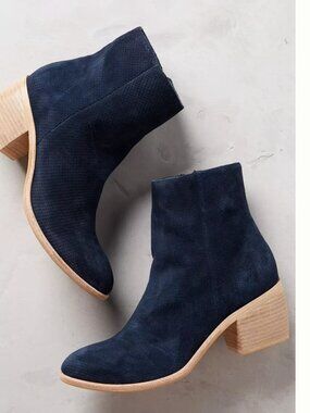 Silent D Navy Blue Suede Ankle Bootie - Size 39 (9M)